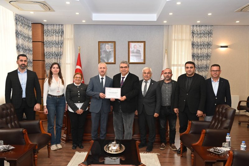 HMKÜ “BESLENME DOSTU İŞ YERİ” BELGESİ ALDI
