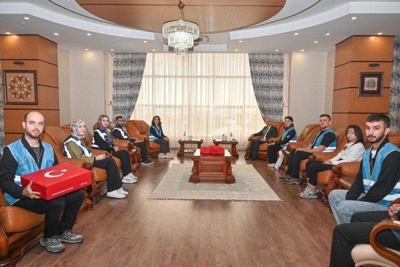 HATAY’DA DAYANIŞMAYI BÜYÜTÜYORUZ