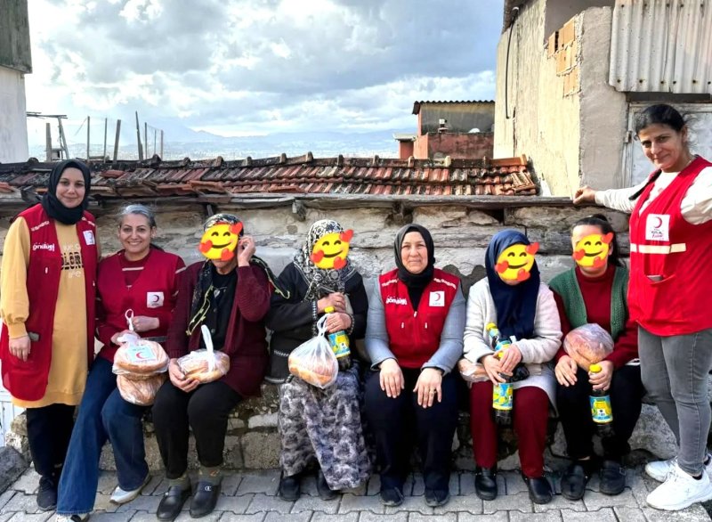 Ramazan ayında, Türk Kızılay Antakya Şubesi 