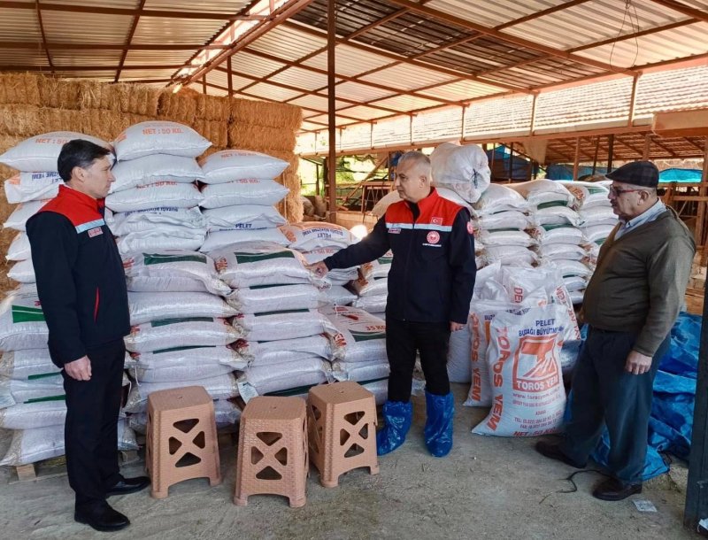 TÜRKMEN ÜRETİCİYİ SAHADA DİNLEDİ