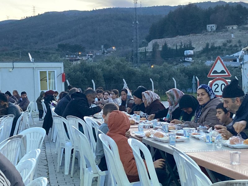 HANIMELİ DERNEĞİ’NDEN 450 KİŞİLİK İFTAR BULUŞMASI