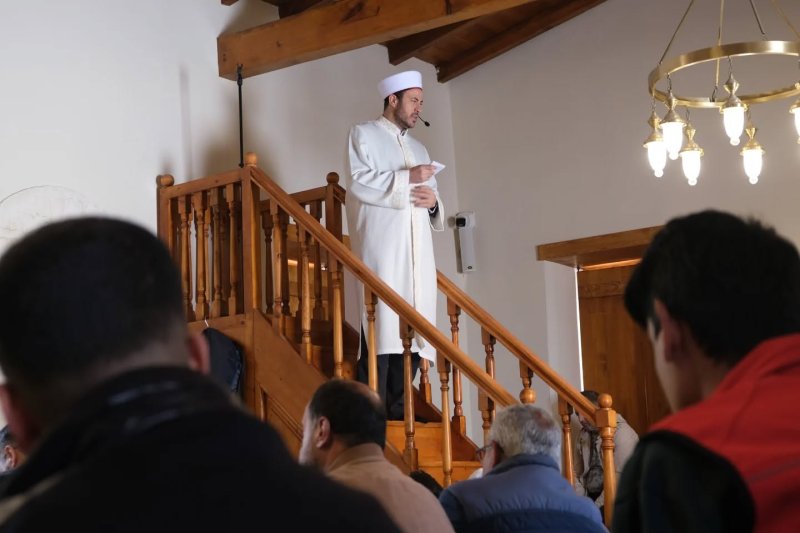 HALİLAĞA CAMİİ DUALARLA İBADETE AÇILDI