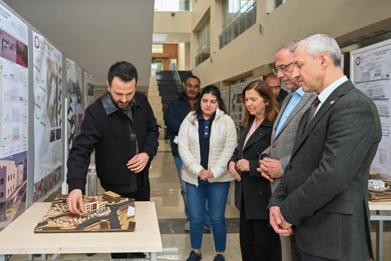 HMKÜ’DE TASARIM SERGİSİ AÇILDI