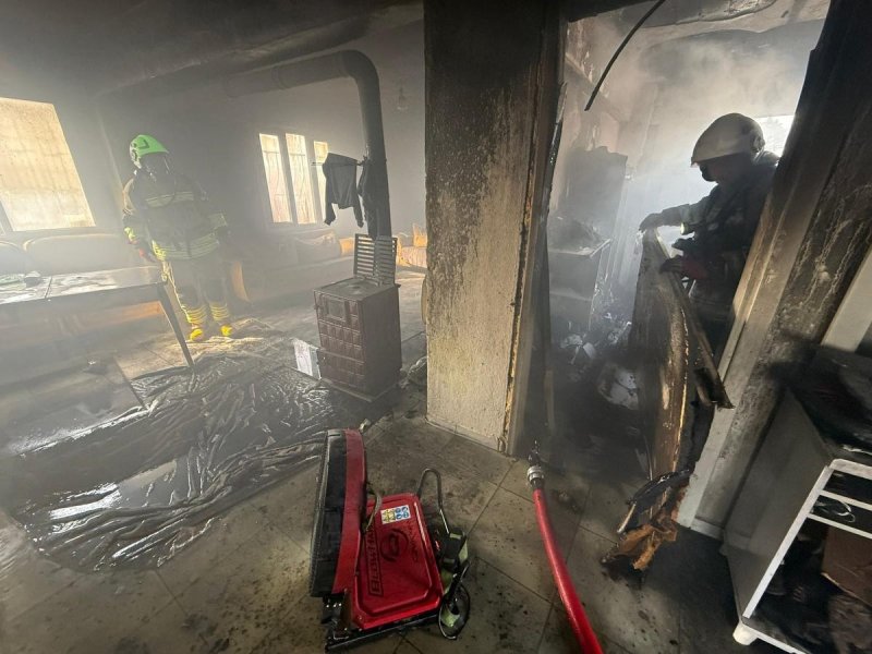Hatay’da yanan ev küle döndü 