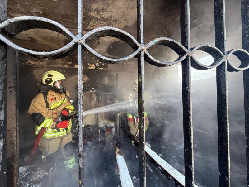 Hatay’da yanan ev küle döndü 