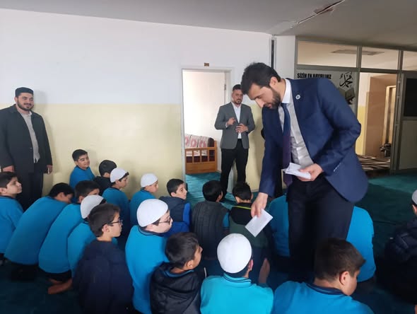 HAYIRSEVERLERDEN KUR’AN KURSU ÖĞRENCİLERİNE DESTEK