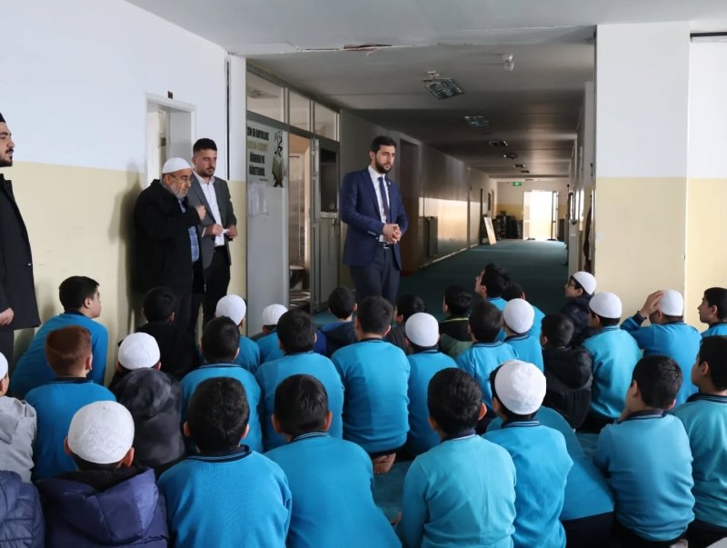 HAYIRSEVERLERDEN KUR’AN KURSU ÖĞRENCİLERİNE DESTEK