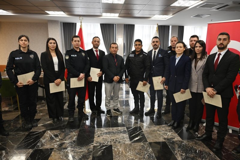 HATAY POLİSEVİ'NDE BAŞARI ÖDÜLLENDİRİLDİ