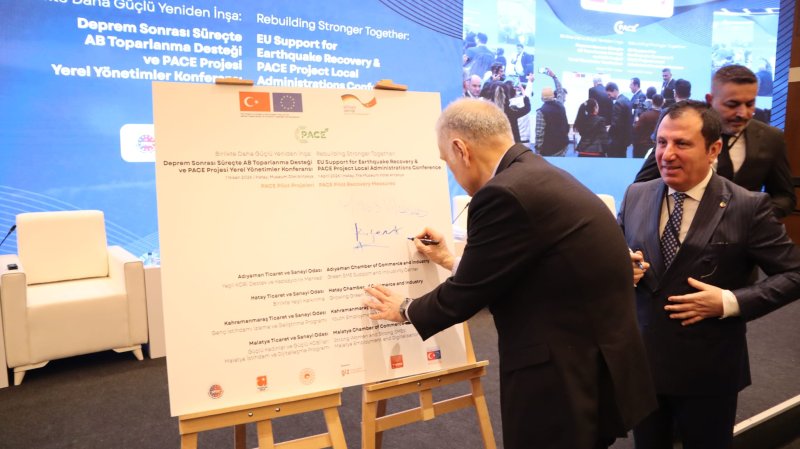 ÇİNÇİN HATAY’IN İNŞASINI AVRUPA’YA ANLATTI