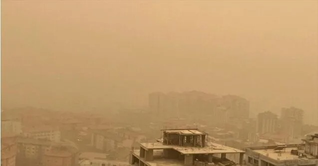 HATAY’DA GÖKYÜZÜ TOZ BULUTUYLA KAPLANDI