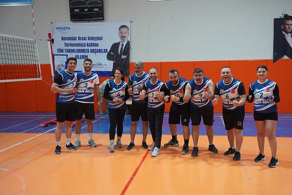 Arsuz Belediyesi Geleneksel Bahar Şenlikleri Voleybol Turnuvası Başladı!