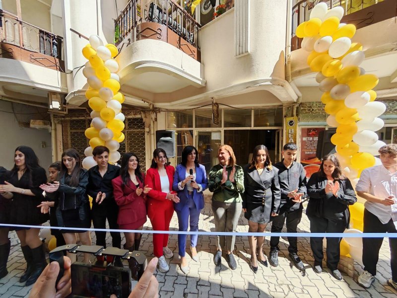 LİNDA GÜZELLİK SALONU YENİ ADRESİNDE HİZMETTE