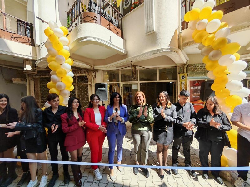 LİNDA GÜZELLİK SALONU YENİ ADRESİNDE HİZMETTE