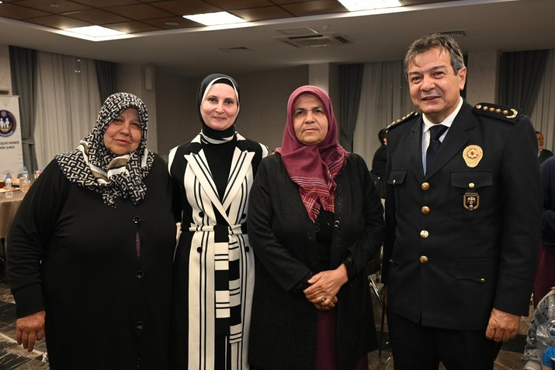 YILMAZ ÇOCUKLARI MAKAMINDA AĞIRLADI