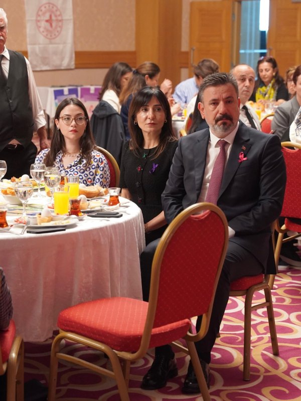 ARSUZ’DA KANSER HAFTASI BULUŞMASI GERÇEKLEŞTİRİLDİ