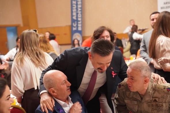 ARSUZ’DA KANSER HAFTASI BULUŞMASI GERÇEKLEŞTİRİLDİ