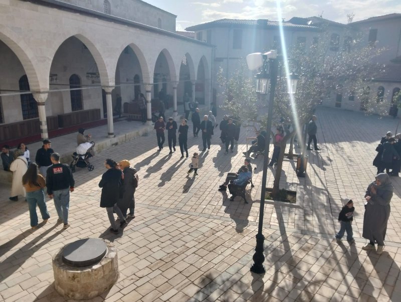 HABİB-İ NECCAR CAMİİ ZİYARETÇİLERLE DOLUP TAŞIYOR