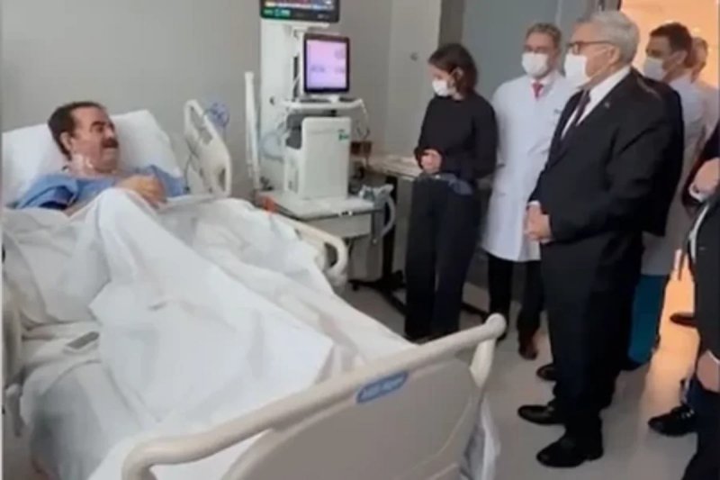 Yayman İbrahim Tatlıses’i hastanede ziyaret etti 