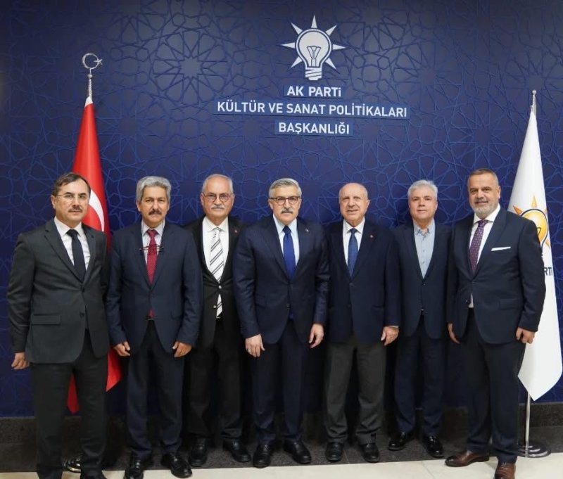 Hatay Vakfı Yönetim Kurulu Başkanı İhsan Aydeğer, AK Parti Genel Başkan Yardımcısı ve Hatay Milletvekili Hüseyin Yayman