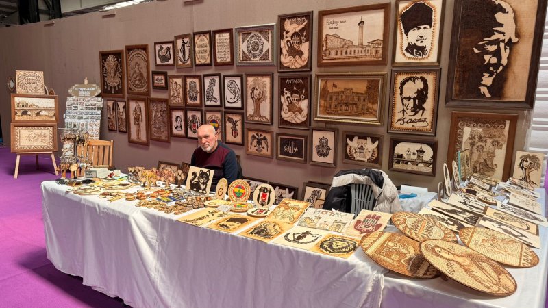 MOBİLYA FUARINDA EL SANATLARI ESİNTİSİ