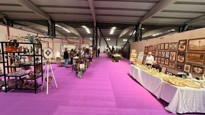 MOBİLYA FUARINDA EL SANATLARI ESİNTİSİ