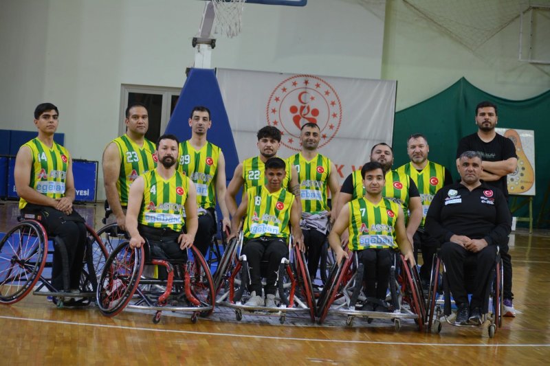 Bölgemizi Tekerlekli Sandalye Basketbol Süper Liginde temsil eden İskenderun Belediye Spor Engelliler Basketbol Kulübü, her geçen gün başarılarına yenisini eklemeye devam ediyor.