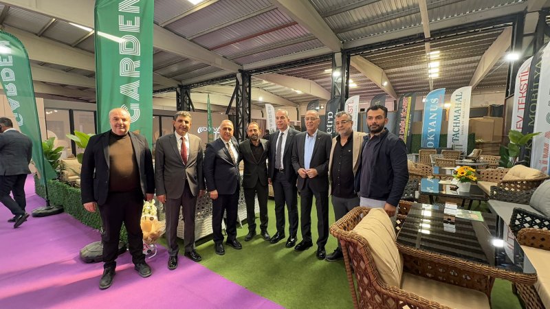 BAŞKANLARDAN MOBİLYA FUARINA TAM NOT