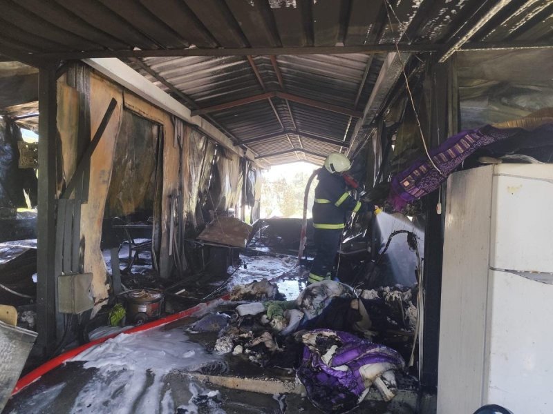 Hatay’da yangın çıkan ev küle döndü 