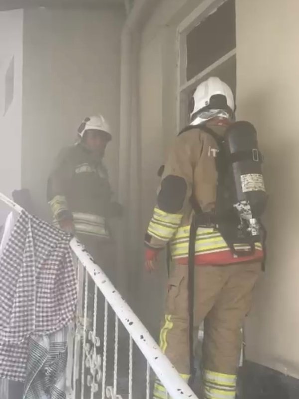 REYHANLI’DA MESKEN YANGINI KORKUTTU