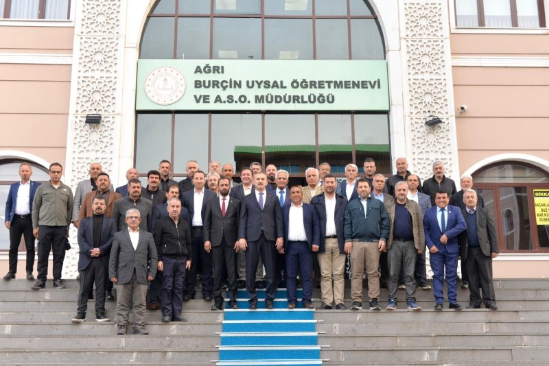 YAYLADAĞI HEYETİNDEN AĞRI VALİSİ BOZKURT’A ANLAMLI ZİYARET