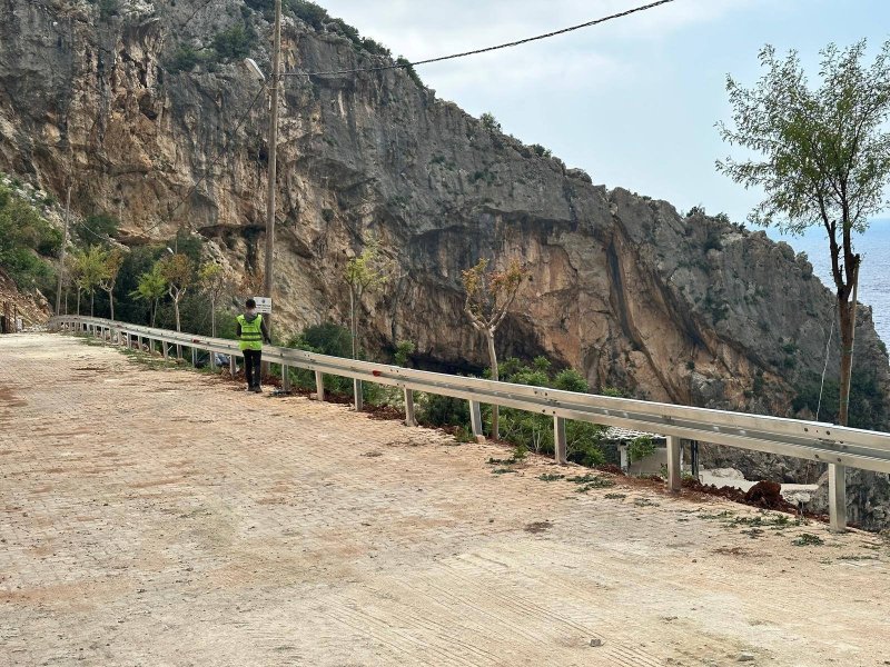 KARAMAĞARA YOLUNDA GÜVENLİK ÇALIŞMALARINA BAŞLANDI
