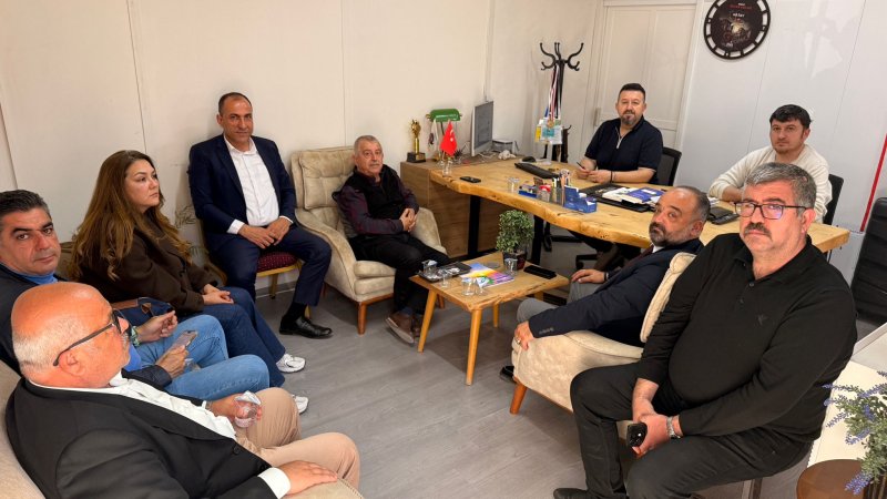 İYİ Parti Hatay İl Başkanı Nazmi Ceylan, Antakya İlçe Başkanı Abdurrahman Çinçin