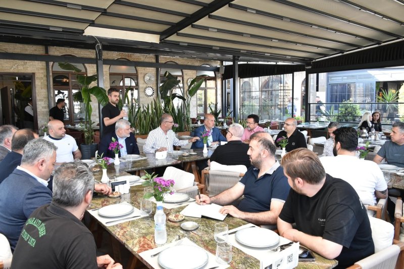 BAŞKAN YAPAR GASTRONOMİ ÇARŞISI ESNAFINI DİNLEDİ