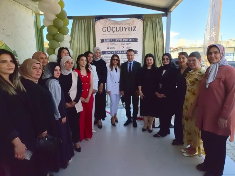 KIRIKHAN’DA AİLE KİTAP DERNEĞİ AÇILDI