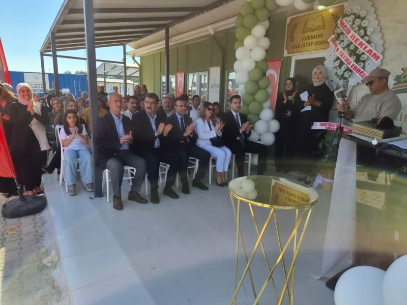 KIRIKHAN’DA AİLE KİTAP DERNEĞİ AÇILDI