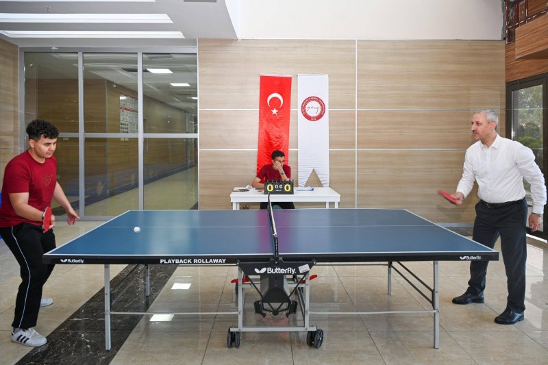 HMKÜ’DE GENÇLİK HAFTASI SPOR VE KÜLTÜR ETKİNLİKLERİYLE BAŞLADI