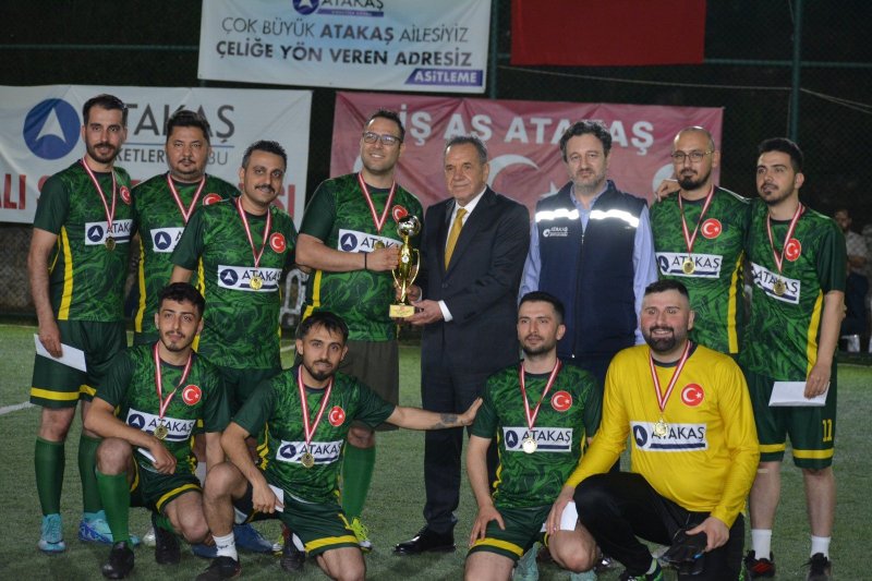 ŞAMPİYONA ÖDÜLÜNÜ RECEP ATAKAŞ VERDİ 