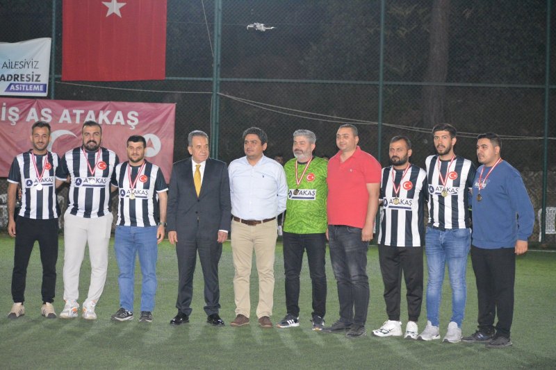 ŞAMPİYONA ÖDÜLÜNÜ RECEP ATAKAŞ VERDİ 