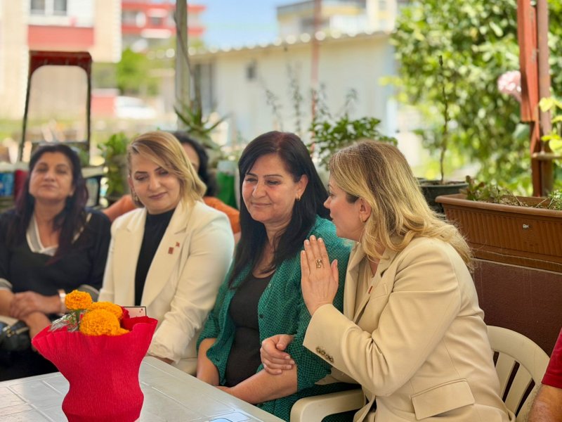 CHP’DEN HATAY’DA DUYGUSAL ANNELER GÜNÜ ZİYARETLERİ