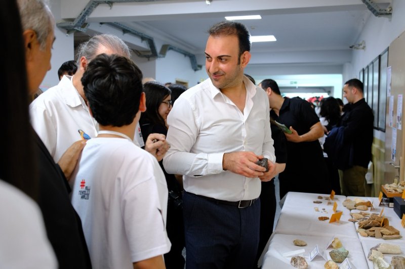 NECMİ ASFUROĞLU ANADOLU LİSESİ’NDE BİLİM FUARI HEYECANI