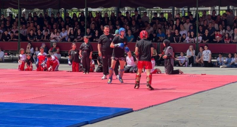 İskenderun’da 19 Mayıs Atatürk’ü Anma, Gençlik ve Spor Bayramı, 