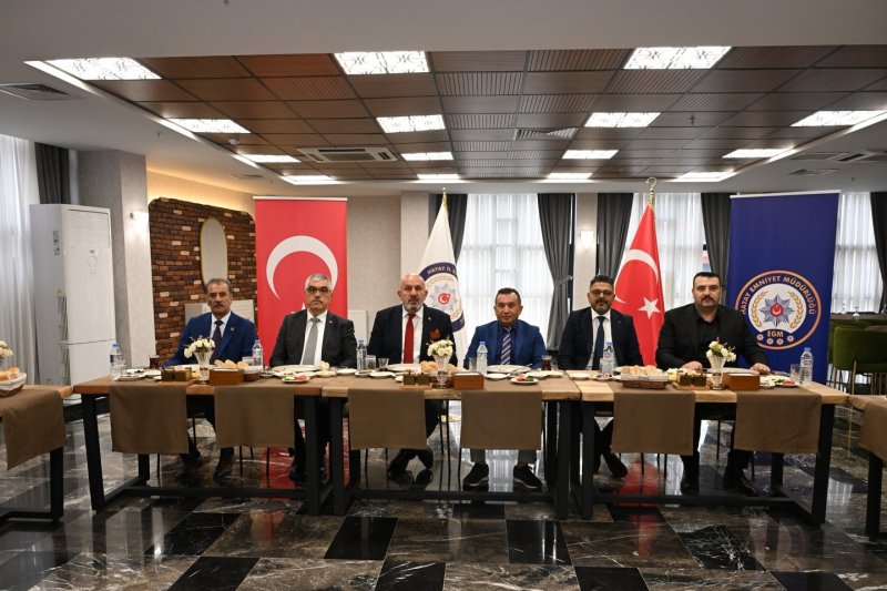 MUHTARLARLA SİBER GÜVENLİK SEFERBERLİĞİ BAŞLATILDI