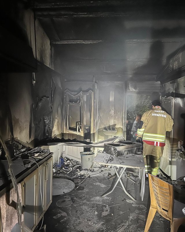 Dönercide korkutan yangın