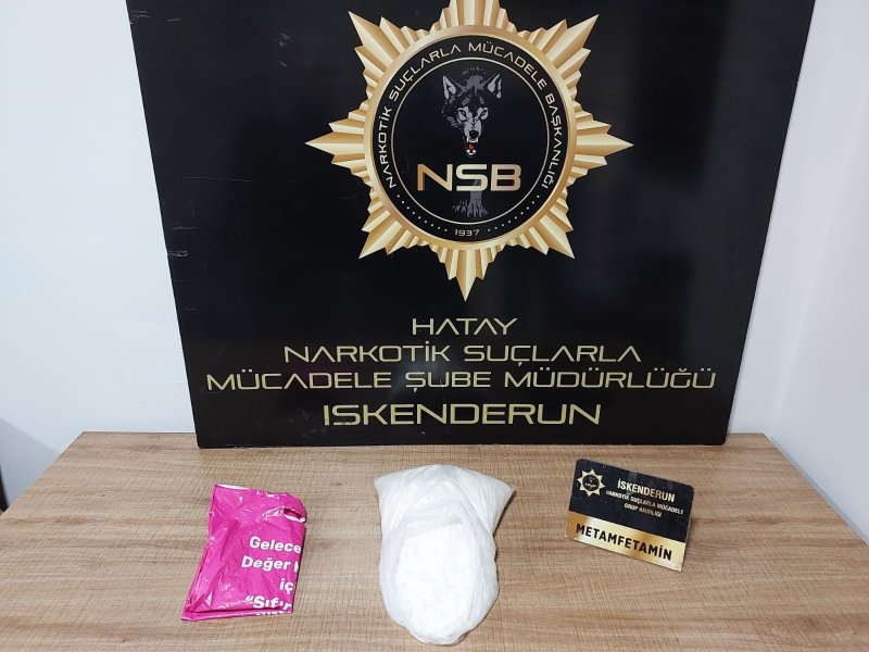 İskenderun’da 2 kilogram metamfetamin maddesi ele geçirildi