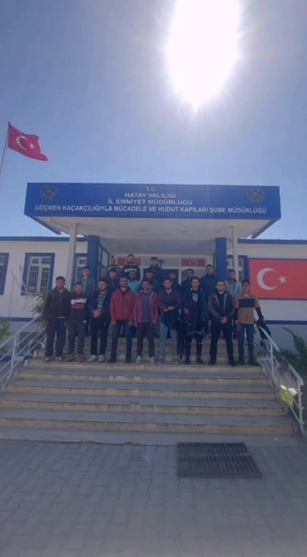 Göçmenleri tıka basa minibüse dolduran şahıs tutuklandı