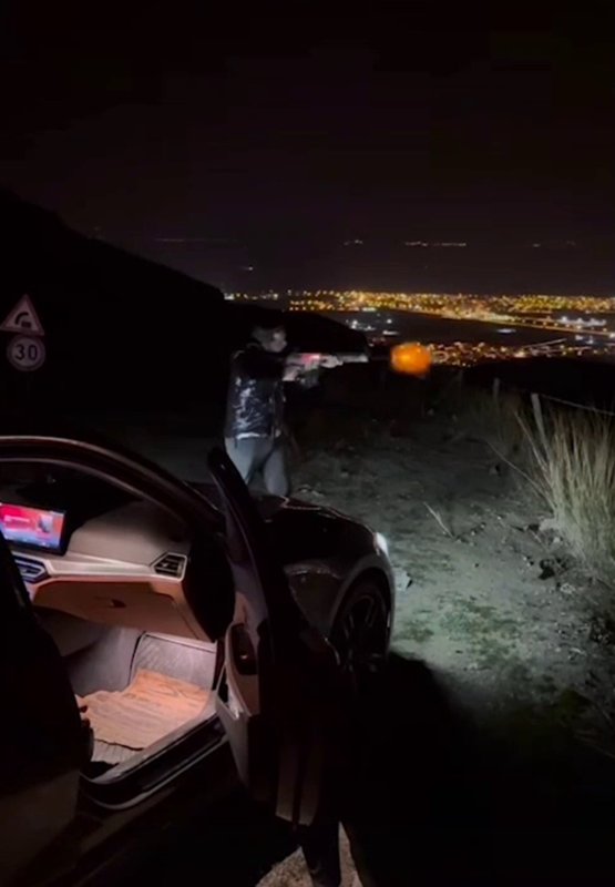 Eli silahlı sosyal medya şovmenlerine jandarmadan operasyon