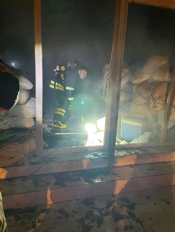 Tekstil deposunda korkutan yangın