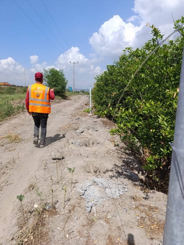 Otoyol kenarındaki çit direkleri çalan 2 kişi tutuklandı