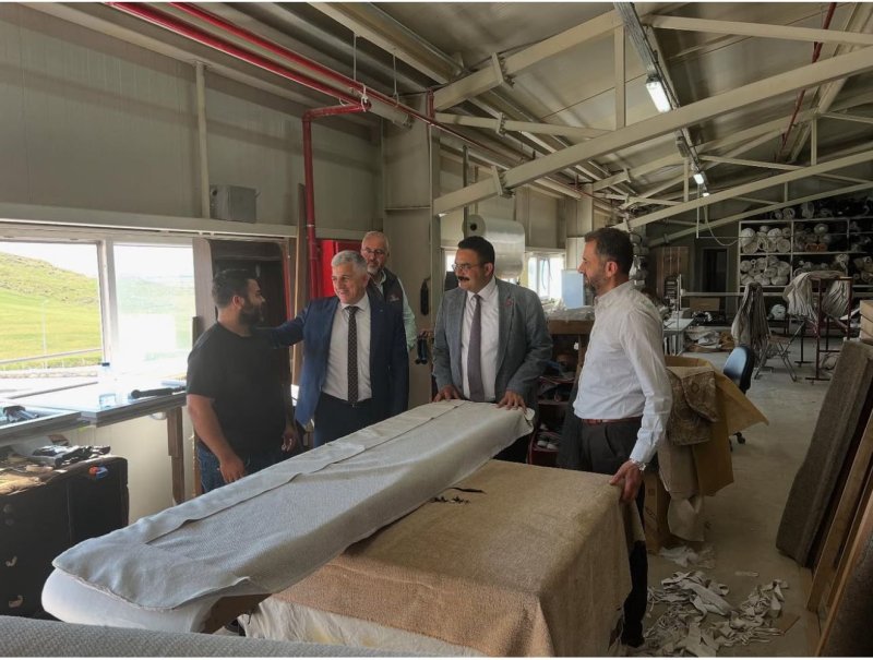 İL MÜDÜRÜ BAL MODELİN MOBİLYA’YI ZİYARET ETTİ