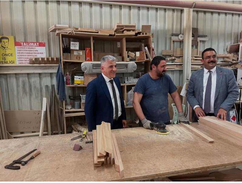 İL MÜDÜRÜ BAL MODELİN MOBİLYA’YI ZİYARET ETTİ